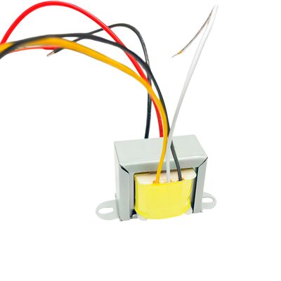 Transformador de potencia de CA de 12 V y 300 mA con devanados de alambre de cobre y núcleo de acero al silicio laminado EI para aplicaciones de bajo voltaje